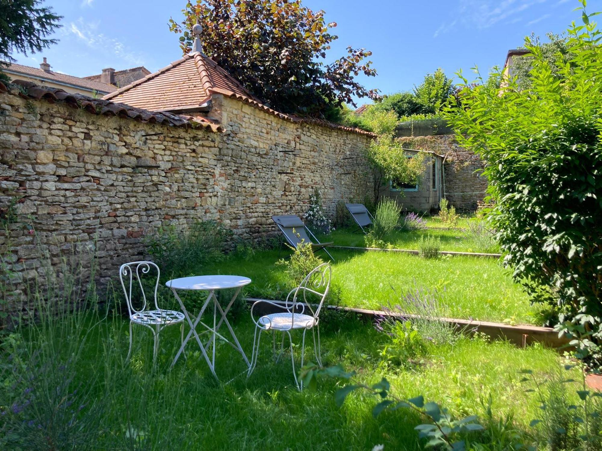 La Maison De Margaret Cluny Zewnętrze zdjęcie